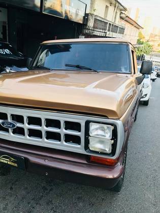 FORD F-1000 3.9 SUPER SÉRIE 4X2 CS 8V TURBO DIESEL 2P MANUAL FORD F-1000 3.9 SUPER SÉRIE 4X2 CS 8V TURBO DIESEL 2P MANUAL